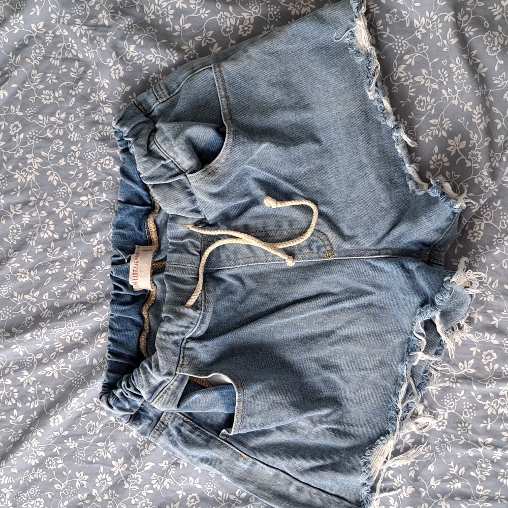 Wish list jeans distressed paper bag jean shorts size large three bird nest